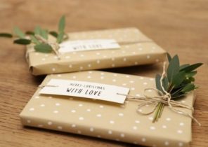 Papier cadeau recyclé noel