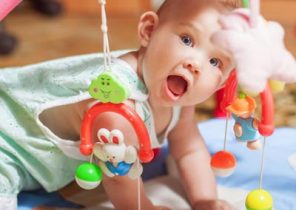 Quel cadeau de noel pour un bébé de 4 mois