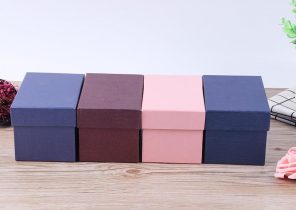 Carton pour cadeau de noel