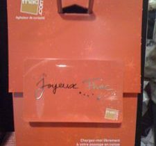Carte cadeau fnac noel rouge