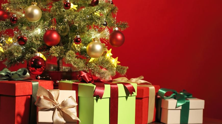 Noel sapin et cadeau