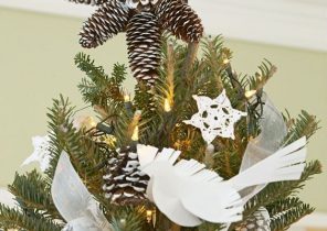 Cadeau de noel en pomme de pin