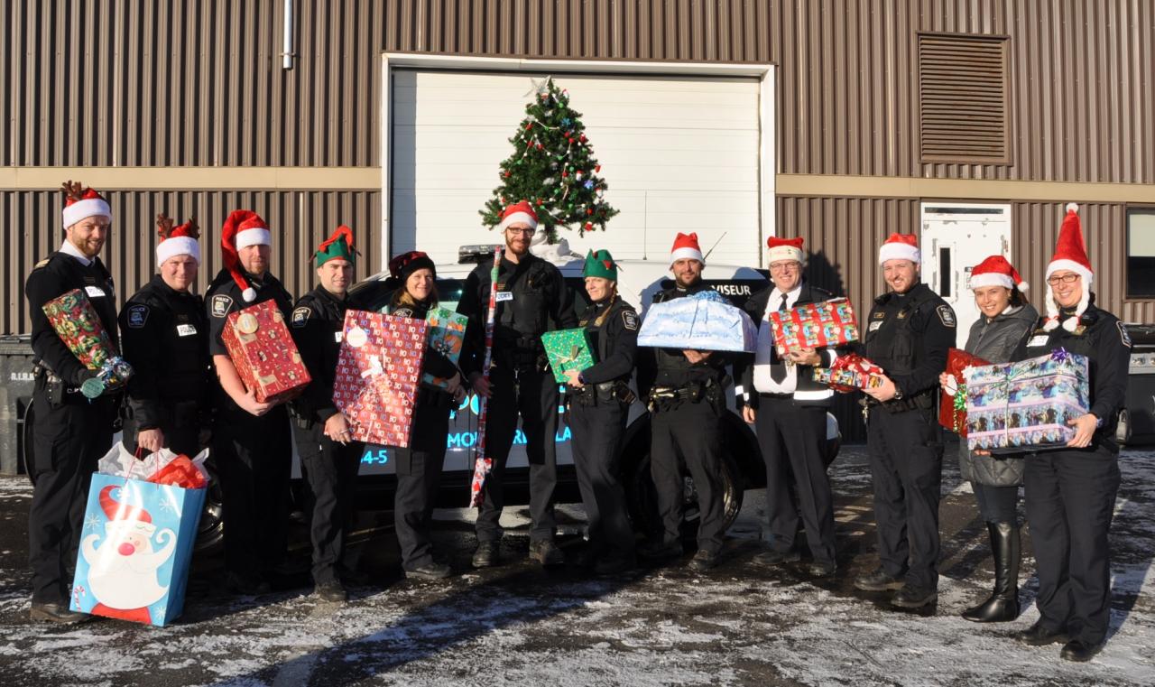 Cadeau de noel policier