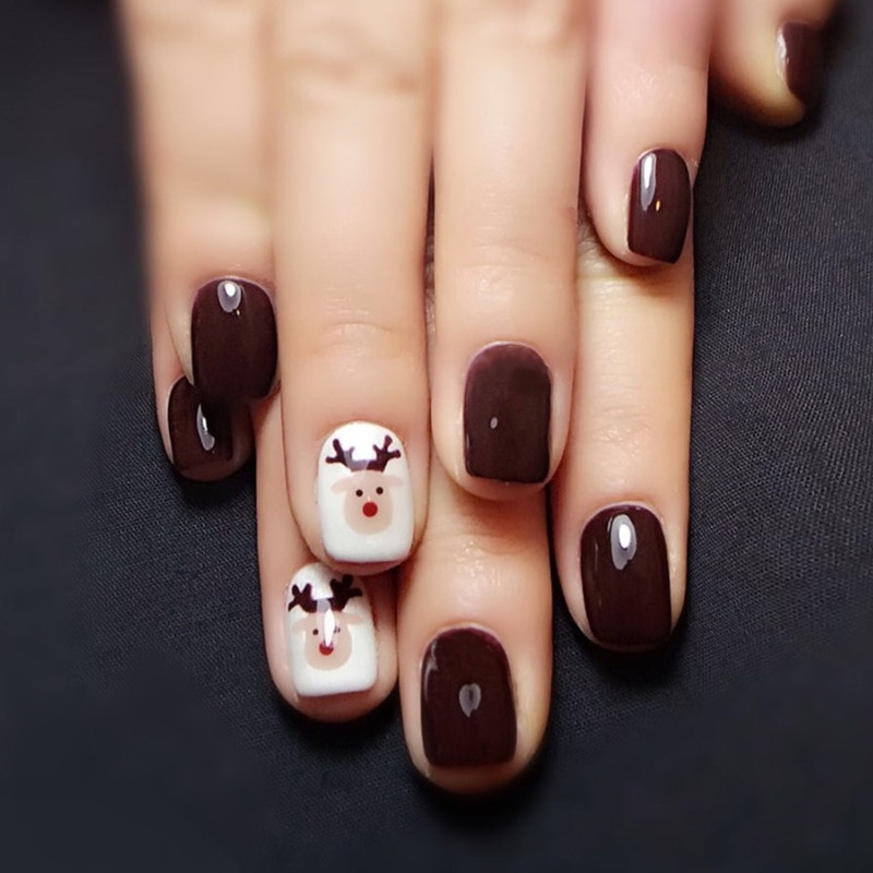 Ongle noel cadeau