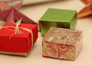 Origami boite cadeau de noel