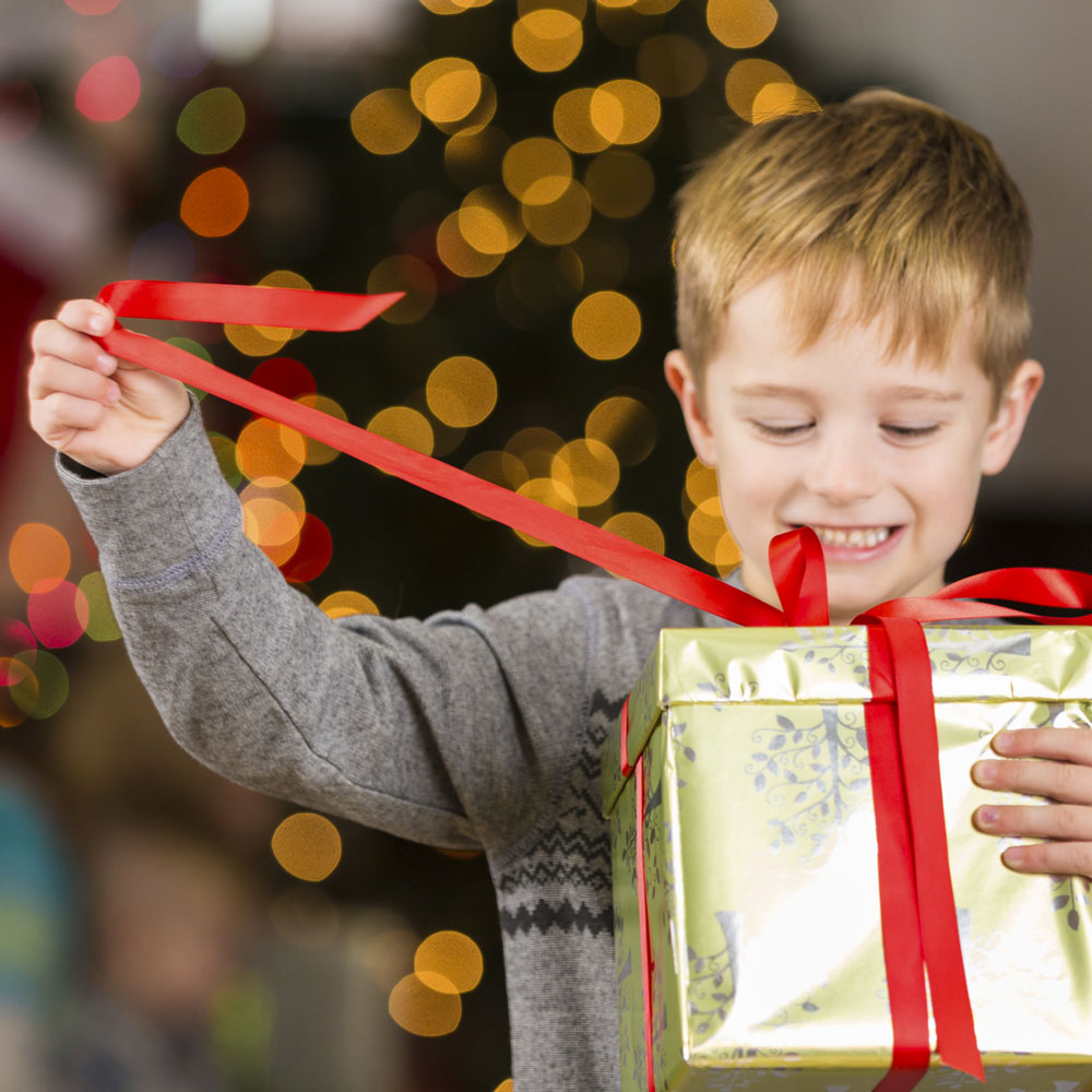Cimbien de cadeau par enfant pour noel en moyenne