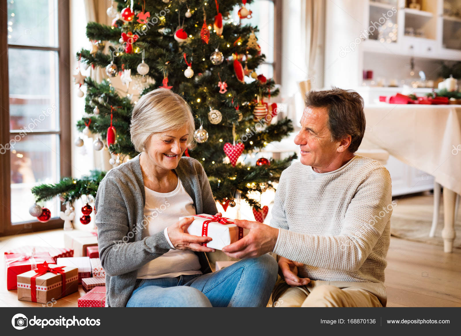 Cadeau noel personnes agees