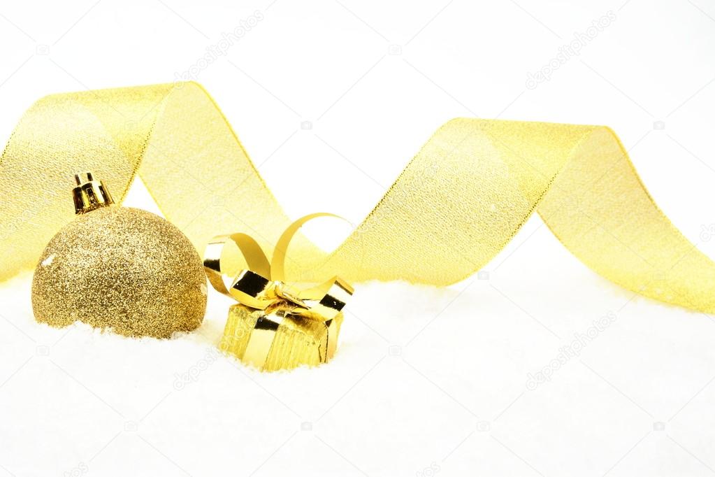 Cadeau noel doré
