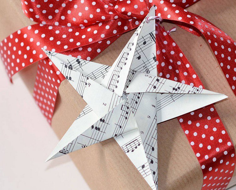 Origami de cadeau de noel