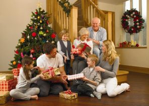 Cadeau de noel en famille