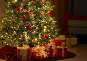 Sapin de noel et cadeau