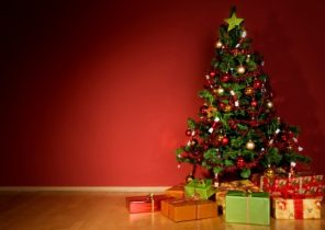 Sapin de noel avec des cadeau
